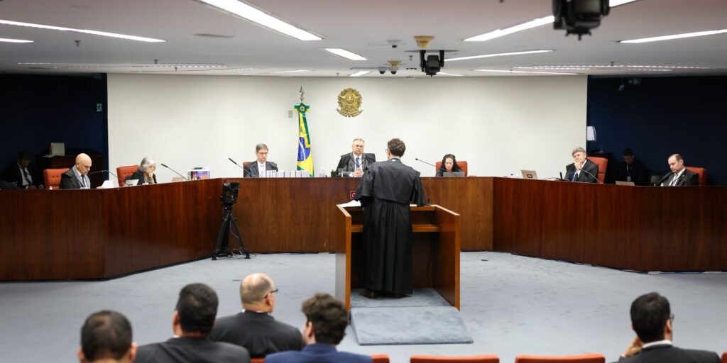 moraes-vota-por-condenar-os-sete-reus-do-nucleo-4-da-trama-golpista