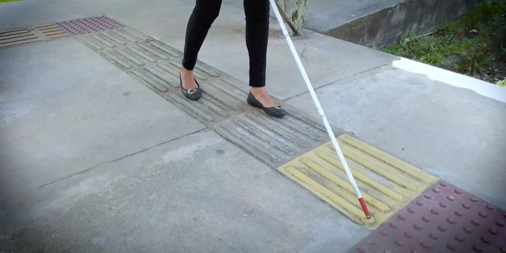 hoje-e-dia:-dezembro-vermelho,-pessoas-com-deficiencia-e-samba-em-foco