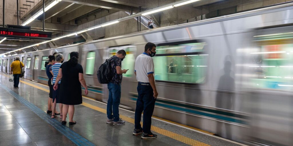 pagamento-por-aproximacao-passa-a-ser-usado-no-metro-de-sao-paulo