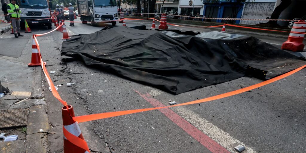 explosao-abre-grande-buraco-na-rua-da-consolacao-em-sao-paulo