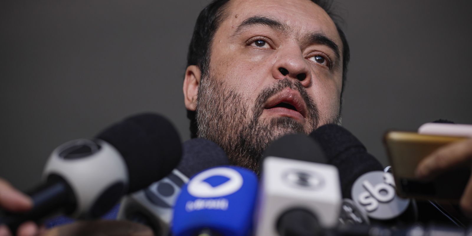 ministro-suspende-julgamento-que-pode-cassar-governador-do-rio