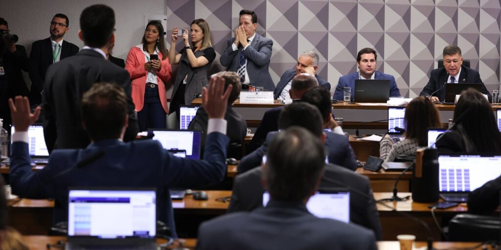 cpmi-do-inss-aprova-convocacao-de-cunhado-e-ex-namorada-de-vorcaro