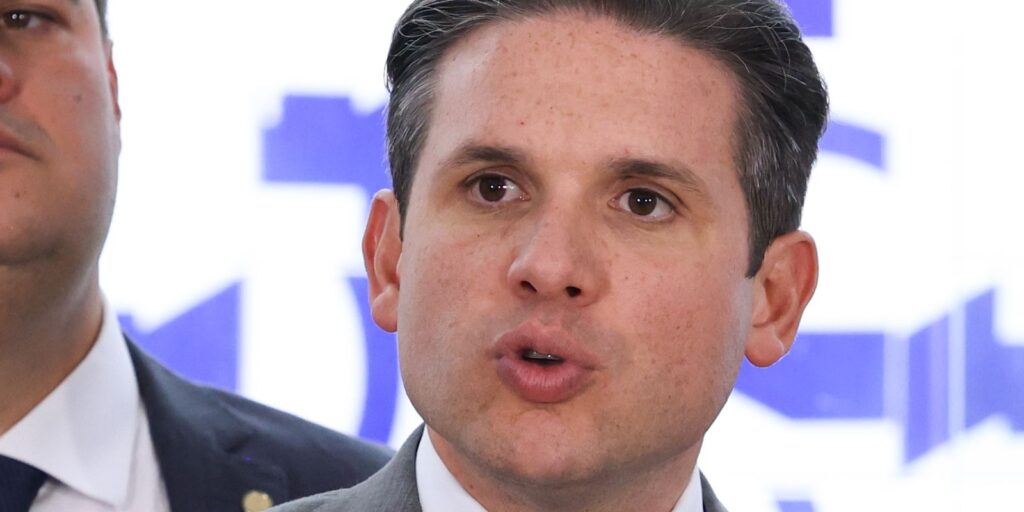 motta-cria-comissao-para-analisar-pec-da-reducao-da-escala-6x1