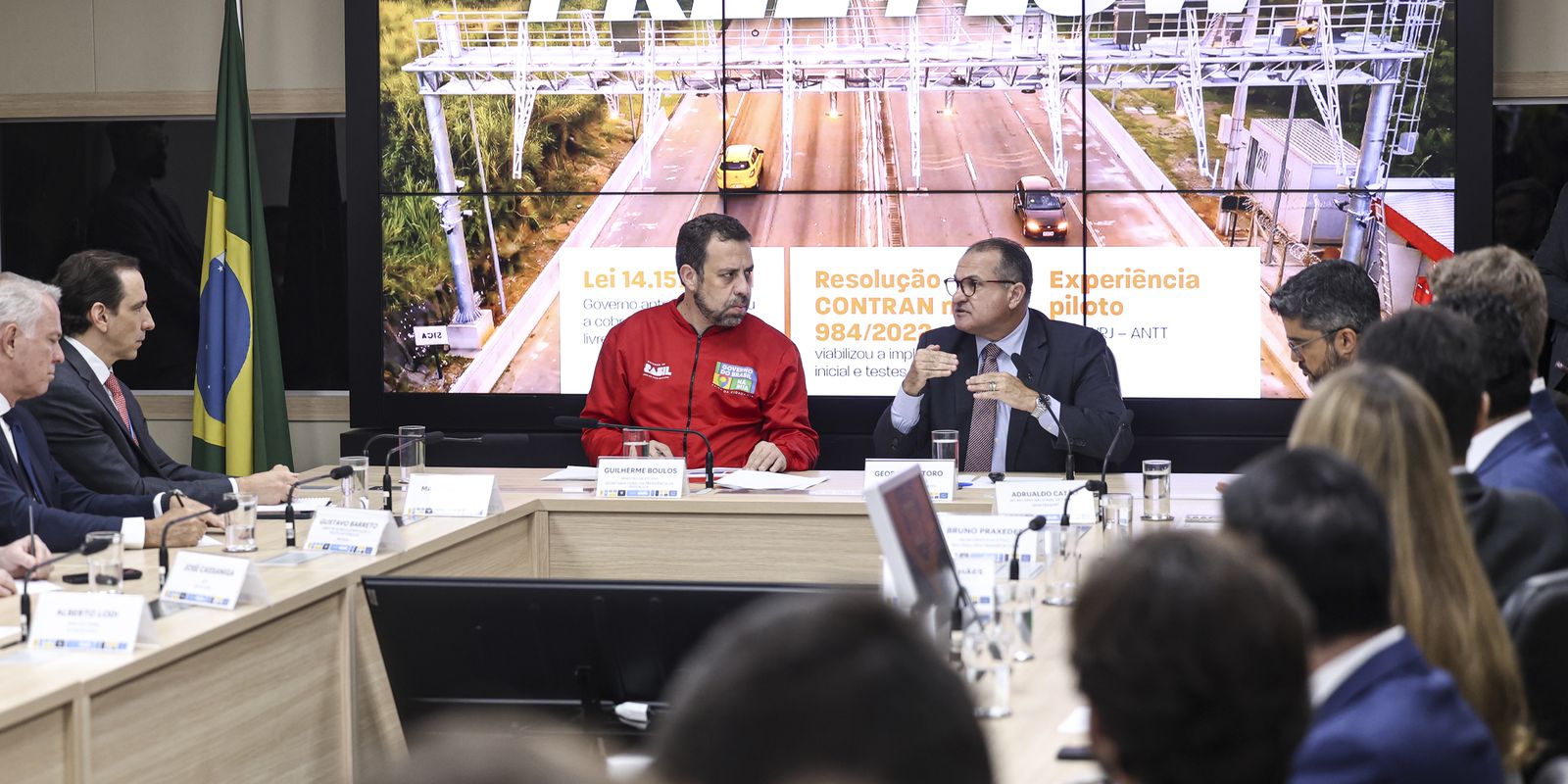 governo-suspende-3,5-milhoes-de-multas-por-nao-pagar-pedagio