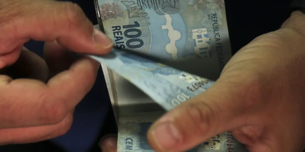 abono-salarial:-pagamento-para-nascidos-em-maio-e-junho-comeca-hoje