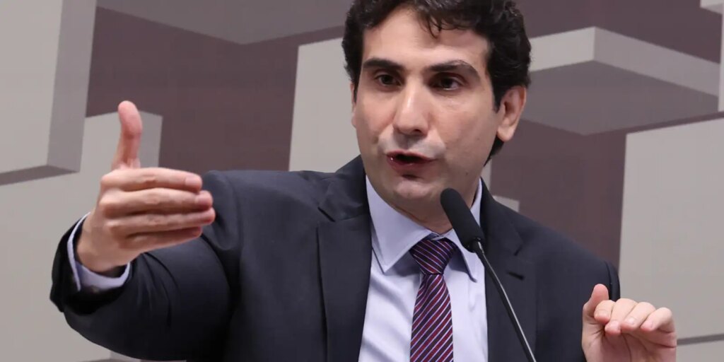 galipolo-descreve-acao-do-master-que-chamou-atencao-do-banco-central