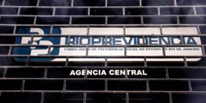 operacao-contra-castro-mira-aportes-de-r$-3,6-bi-em-fundos-do-master