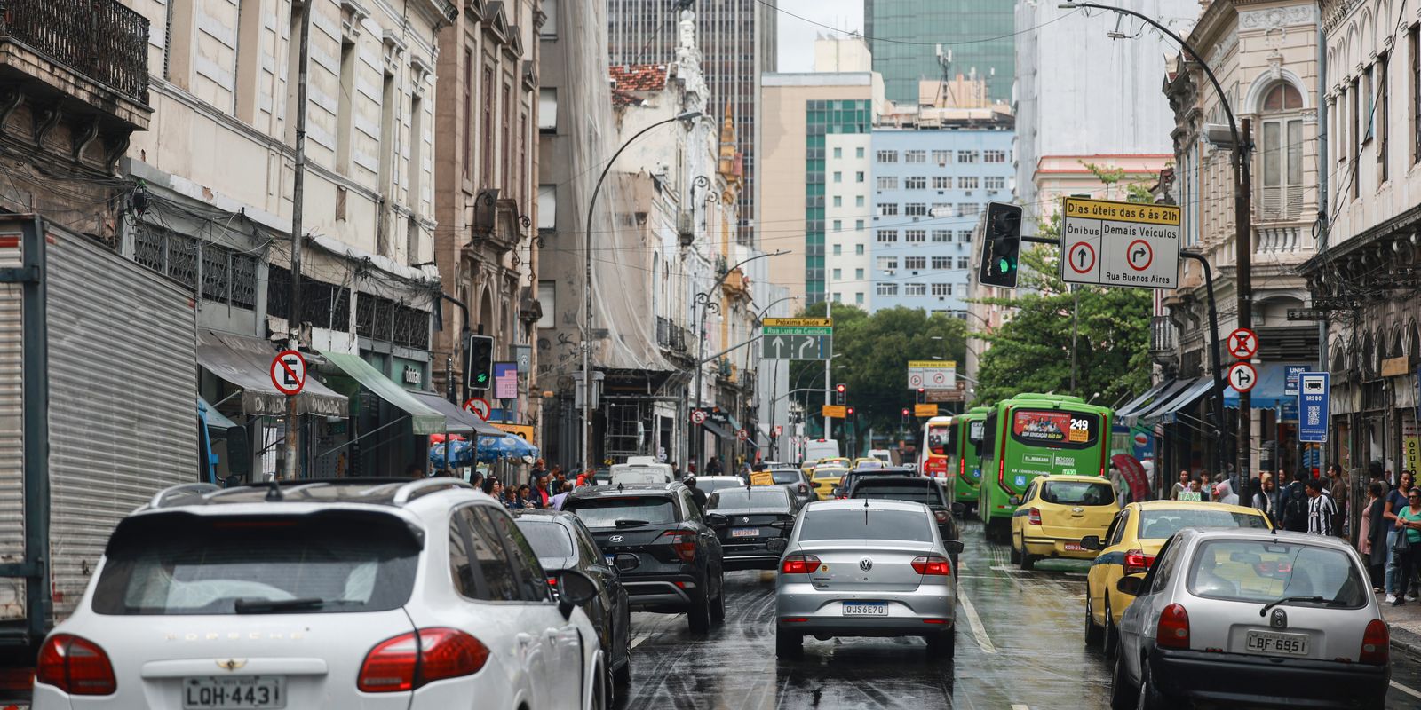 rio:-maioria-dos-carros-roubados-esta-em-areas-controladas-pelo-crime