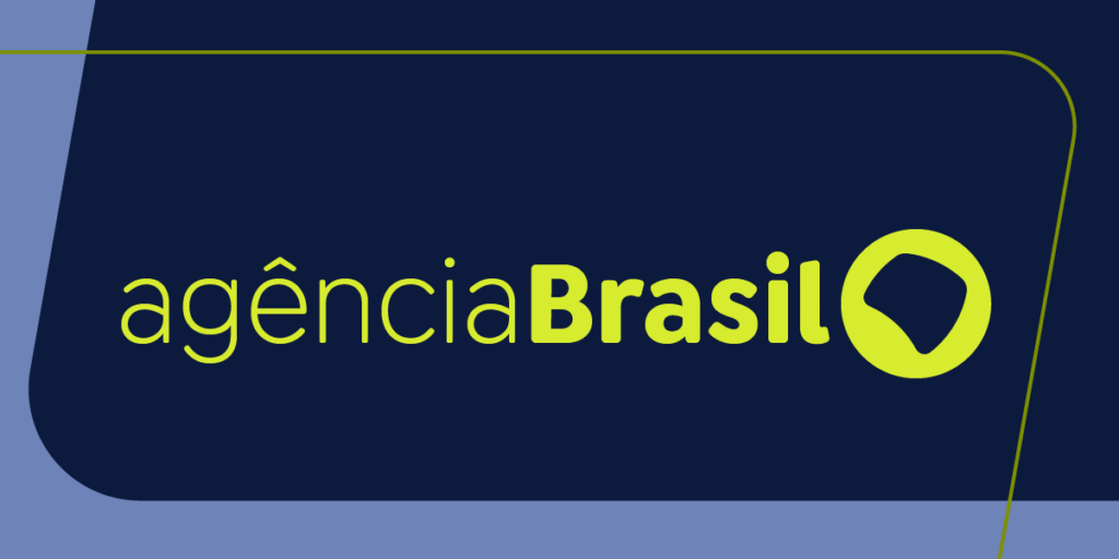 bombeiros-combatem-incendio-de-grandes-proporcoes-em-itaquaquecetuba