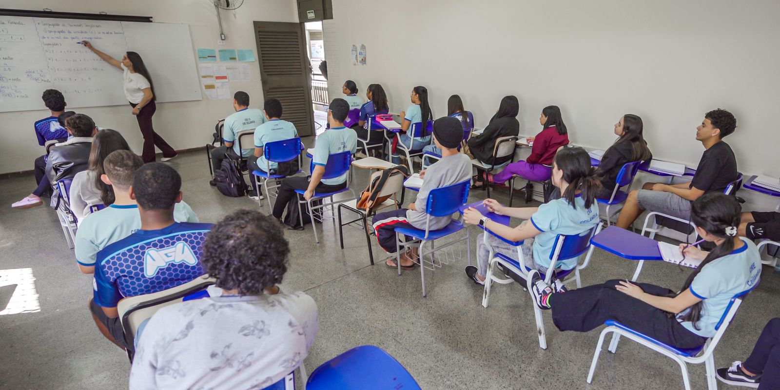 pe-de-meia-paga-hoje-5a-parcela-a-alunos-nascidos-em-julho-e-agosto