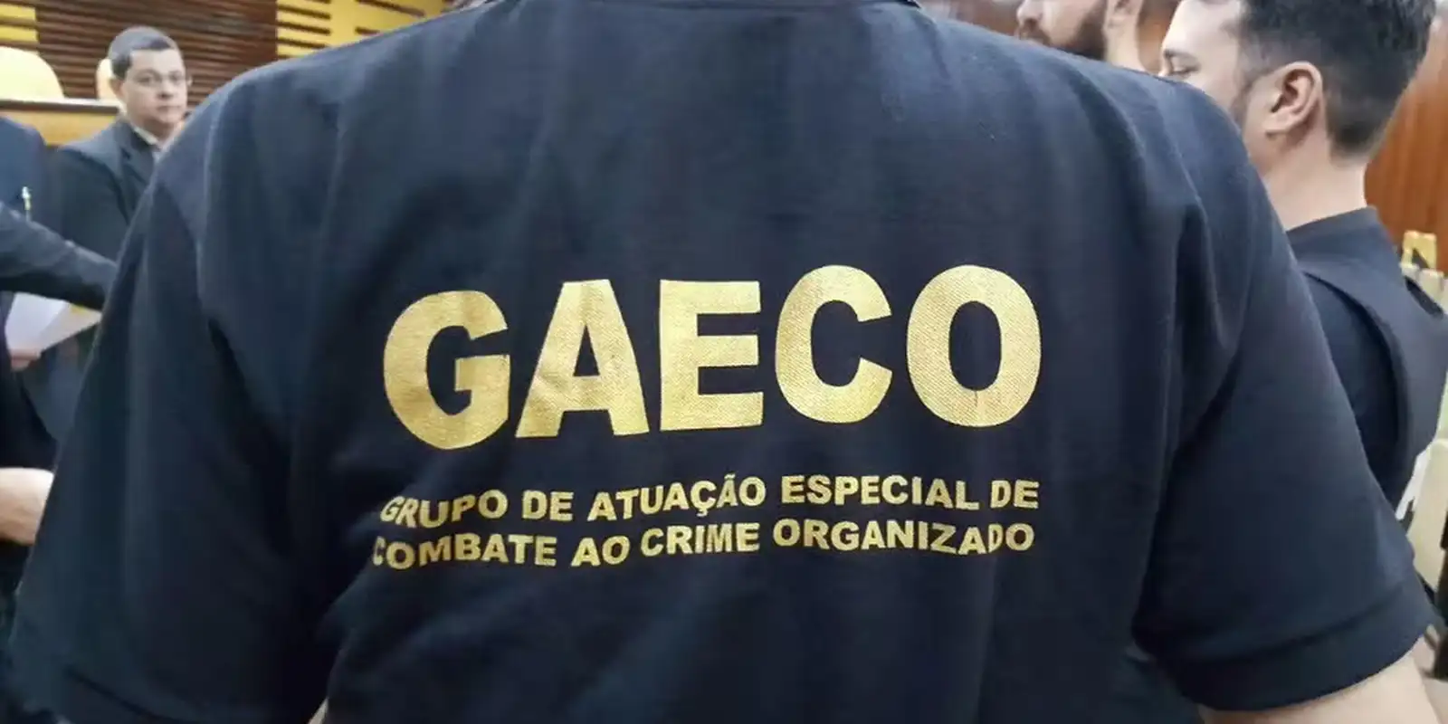 mp-do-rio-denuncia-20-pessoas-por-envolvimento-com-milicia-e-faccao