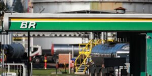 petrobras-aumenta-diesel,-mas-subsidio-mantem-valor-final;-entenda