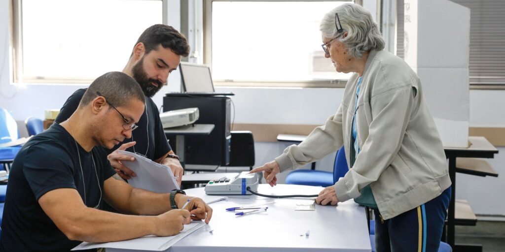 sp:-251-urnas-eletronicas-precisaram-ser-substituidas