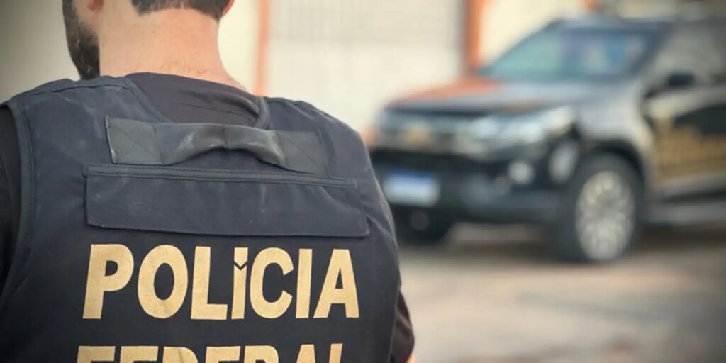 pf-investiga-uso-de-broches-com-camera-para-gravar-votos