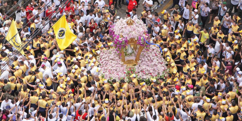 fe-e-esperanca-reunem-fieis-no-cirio-de-nazare-de-belem