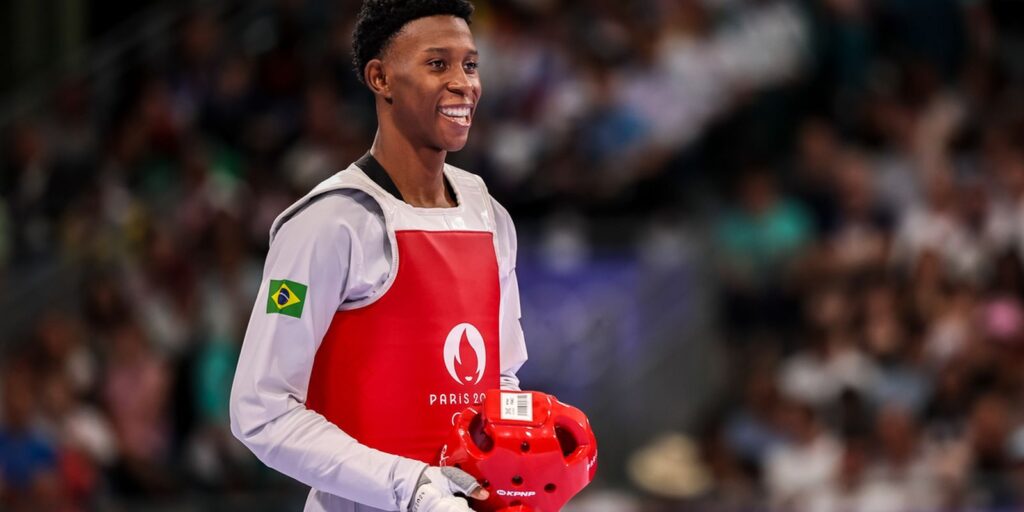 henrique-marques-leva-ouro,-o-2o-do-brasil-em-grand-prix-de-taekwond