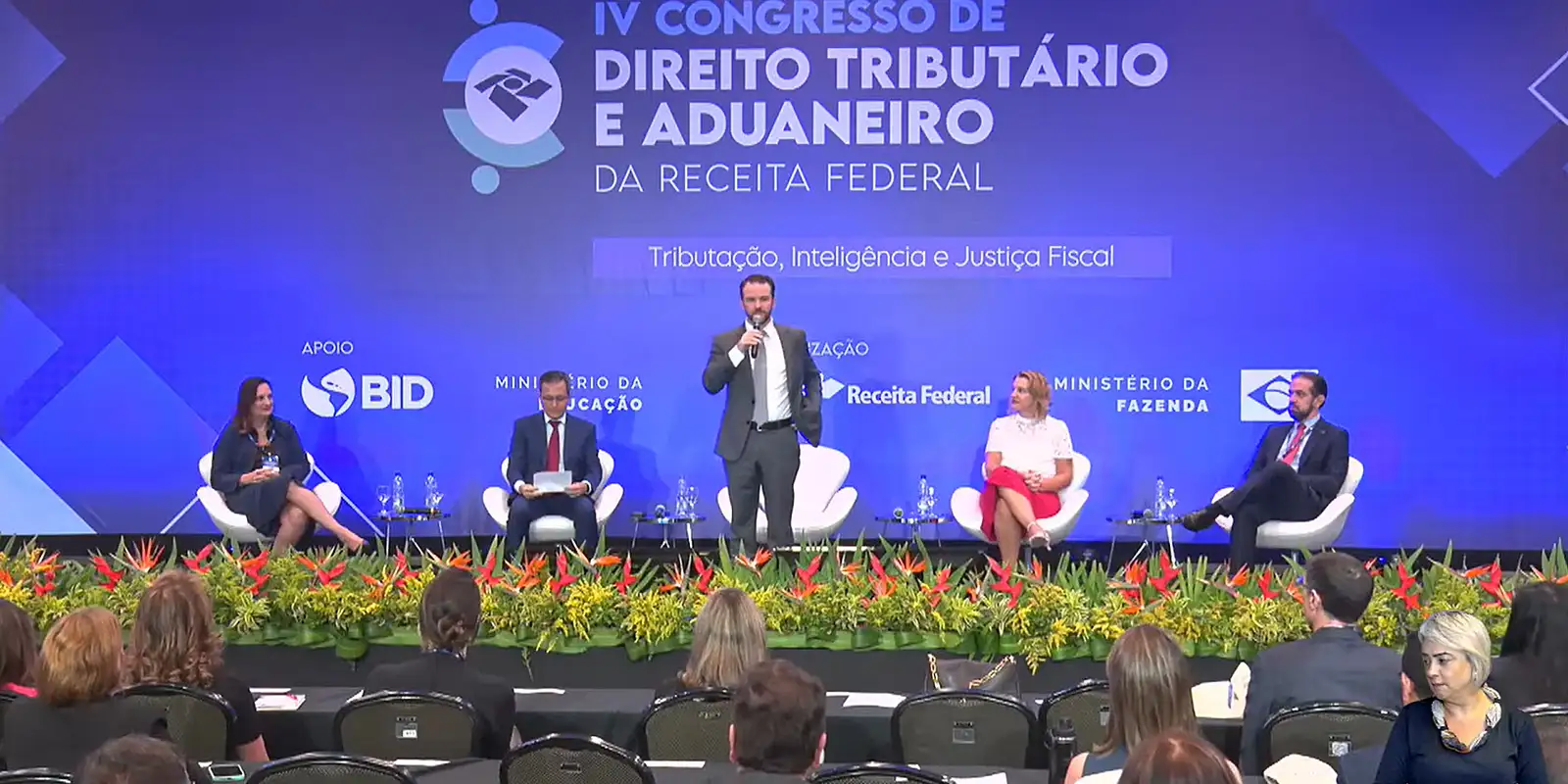 durigan-defende-receita-como-plataforma-de-inteligencia-do-estado
