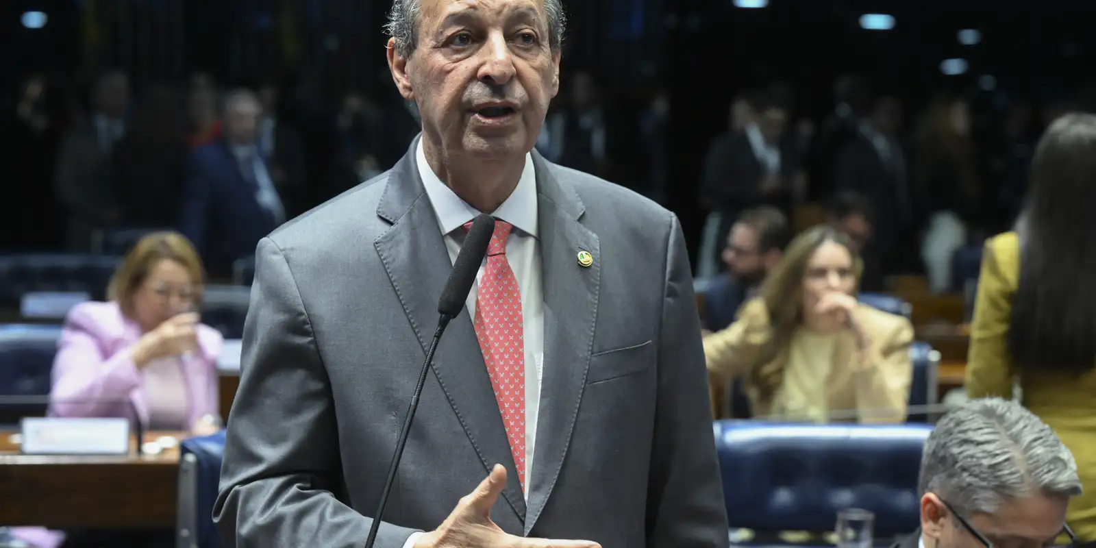 omar-aziz-e-eleito-governador-do-amazonas
