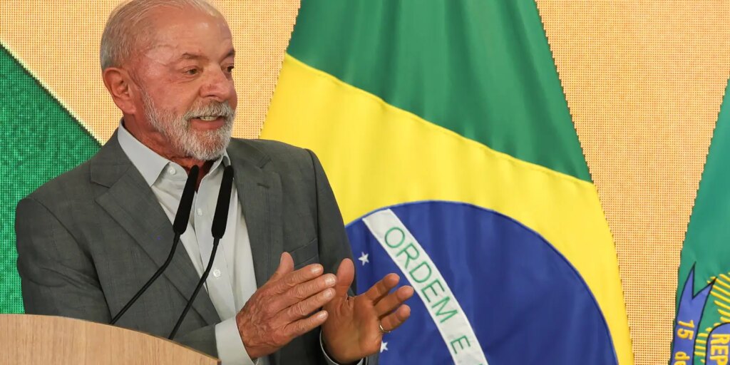 apos-vitoria-nas-urnas,-lula-vai-retomar-viagens-internacionais