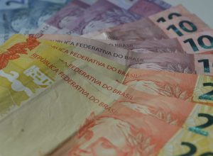 renda-domiciliar-per-capita-chega-a-r$-2.316-em-2025,-diz-ibge