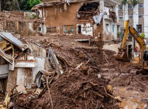 sobe-para-72-o-numero-de-mortos-nas-chuvas-em-minas-gerais