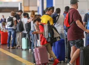 acao-do-governo-freia-alta-de-passagem-aerea,-diz-presidente-da-anac