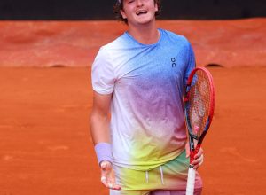 joao-fonseca-perde-na-estreia-do-masters-1000-de-roma-e-e-eliminado