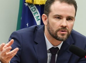 receita-pode-deixar-de-exigir-declaracao-do-ir-em-ate-tres-anos