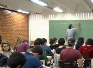 fies-do-2o-semestre:-prazo-de-adesao-de-instituicoes-termina-hoje