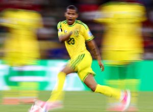 jayden-adams,-jogador-da-selecao-sul-africana,-morre-aos-25-anos