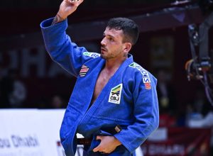 daniel-cargnin-e-ouro-no-grand-slam-de-lausanne-de-judo