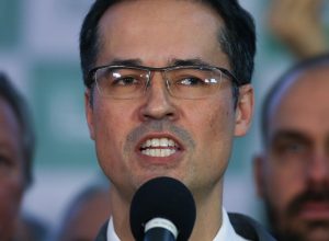 maioria-do-tse-mantem-suspensao-da-campanha-de-deltan-ao-senado