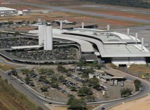 bh:-aeroporto-de-confins-suspende-operacoes-por-problema-na-pista