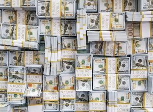 dolar-fecha-acima-de-r$-5,22-em-dia-de-mal-estar-global