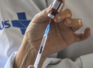 meningite:-quatro-cidades-do-rio-ofertam-vacina-a-pessoas-ate-24-anos