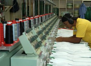 confianca-da-industria-sobe-em-outubro,-mas-setor-segue-pessimista