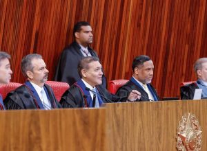 tse-define-regras-para-canais-de-whatsapp-durante-a-campanha