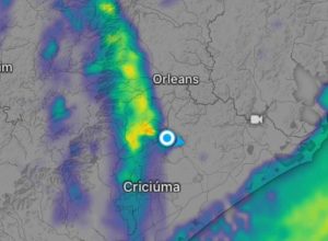Rajadas-de-ate-73-kmh-durante-a-madrugada-causaram-estragos-e-falta-de-energia-no-Sul-de-SC-Sulinfoco-1024x576