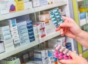 farmaceutico-farmacia-vaga-emprego