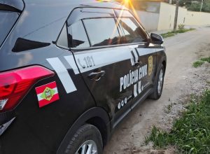 🚨DIC DE LAGUNA PRENDE COMERCIANTE POR TRÁFICO DE DROGAS NO BAIRRO MAGALHÃES A Polícia Civil, po